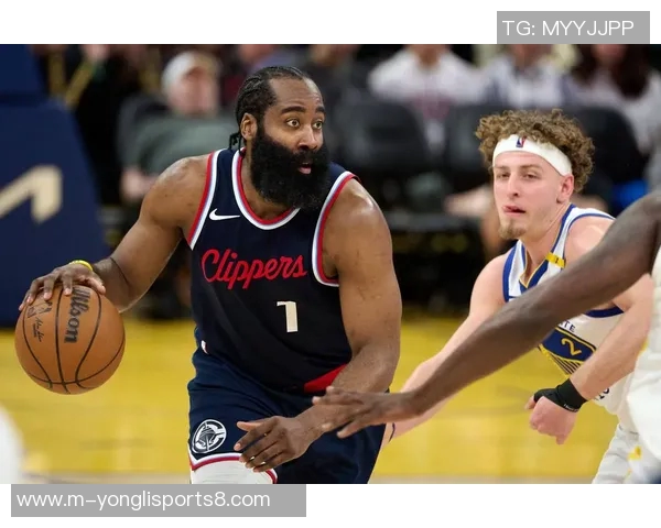 2015年NBA季后赛勇士与快船的激烈对决回顾与分析